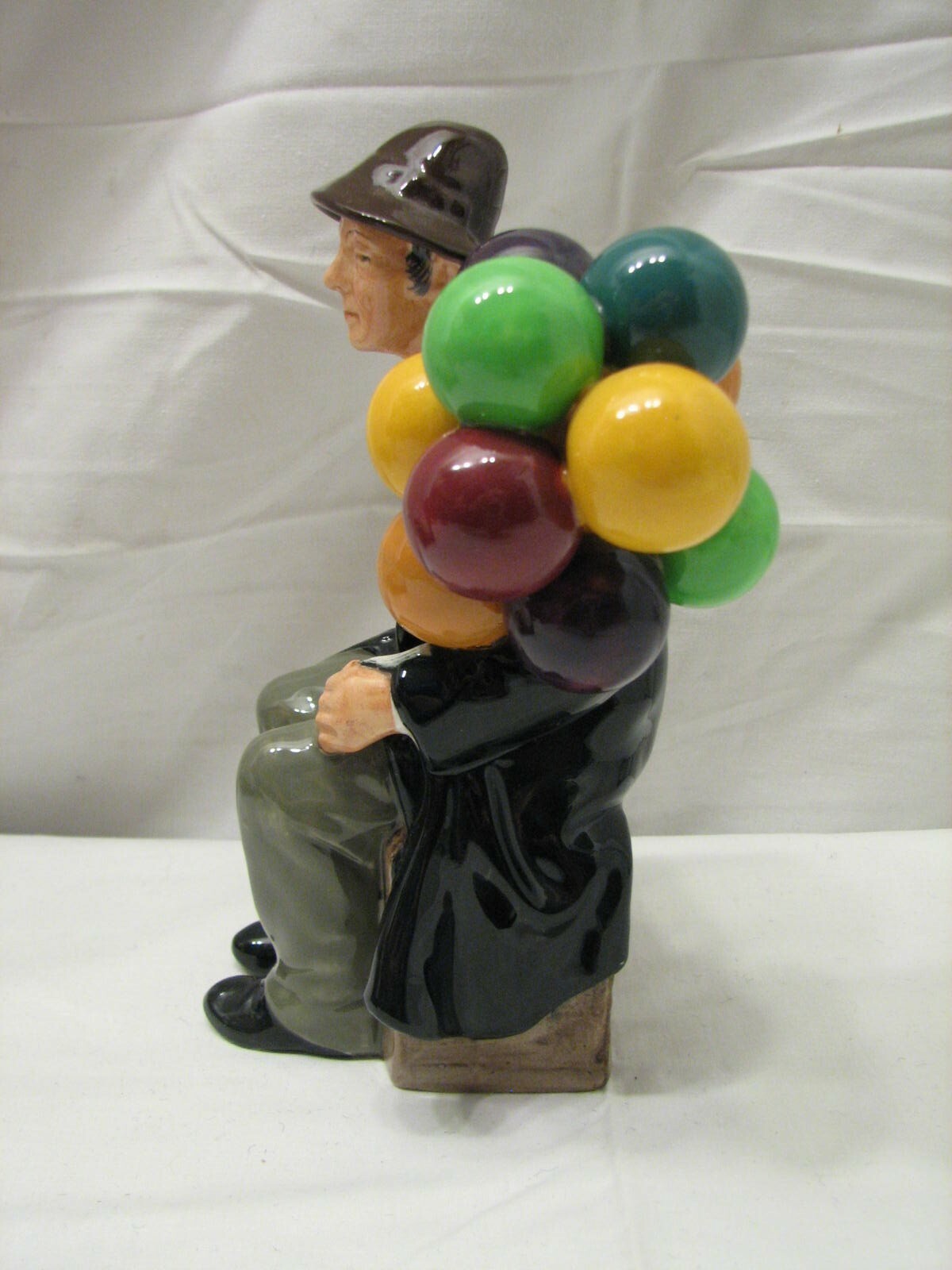 Royal Doulton Old Balloon Man Seller Figurine HN 1954 HN1954 eBay