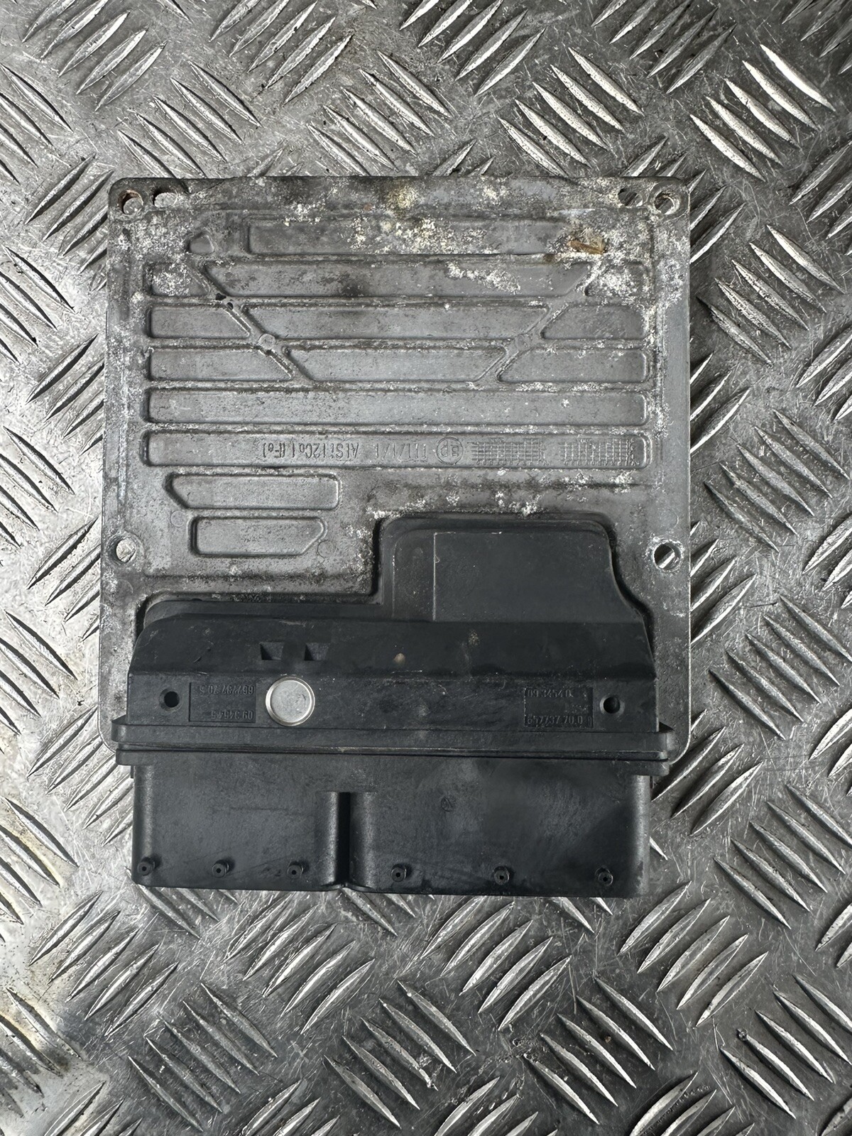 2005 MERCEDES C Class W203 180 Kompressor Engine ECU A2711539079  