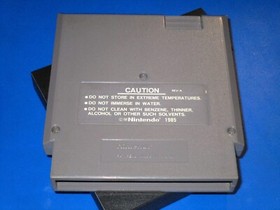 Nintendo NES Capcom Legendary Wings Video game Cartridge w/ Dust Cover (Tested)