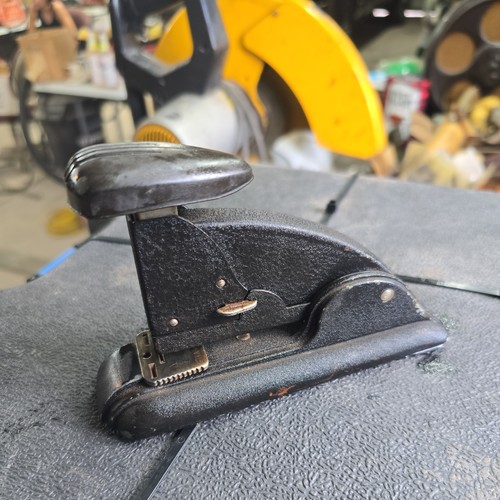 VINTAGE ANTIQUE SWINGLINE NO 3 SPEED STAPLER 1940s BLACK DESK 2424649-2267719