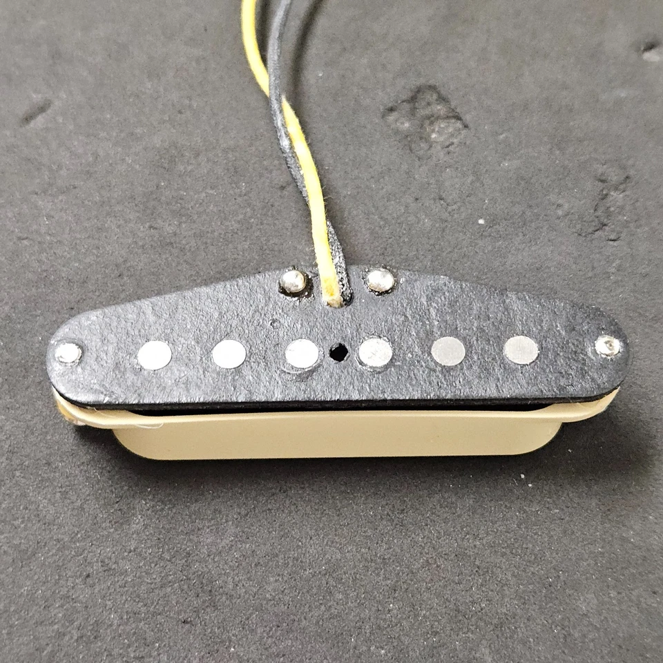 Fender  Eric Johnson Virginia Strat Middle Pickup Aged White Stratocaster Guitar - Image 3 of 4
