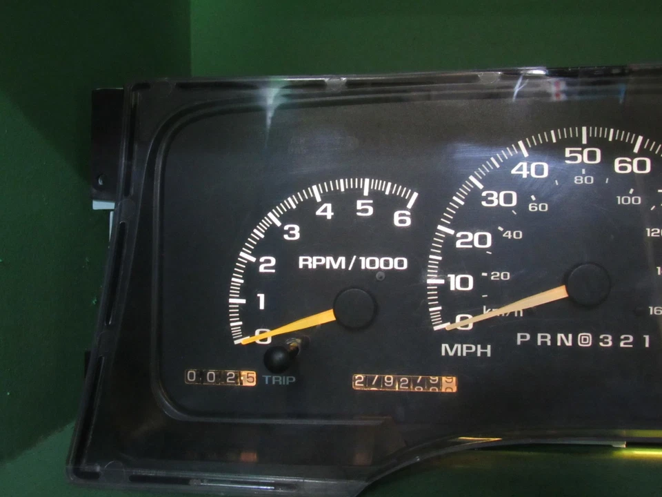 97-98 C/K TRUCK SUBURBAN INSTRUMENT GAUGE CLUSTER SPEEDO TACH 279K REBUILT 2951 — 第 3/4 张图片