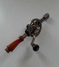 Trapano manuale antico trivella made in USA. Vintage hand drill