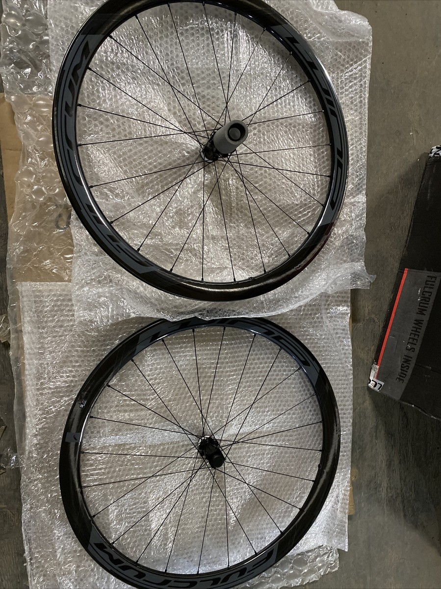 Fulcrum Wind 400 DB 2WF Carbon Wheelset | eBay Fulcrum Wind 400 DB 2WF Carbon Wheelset | eBay