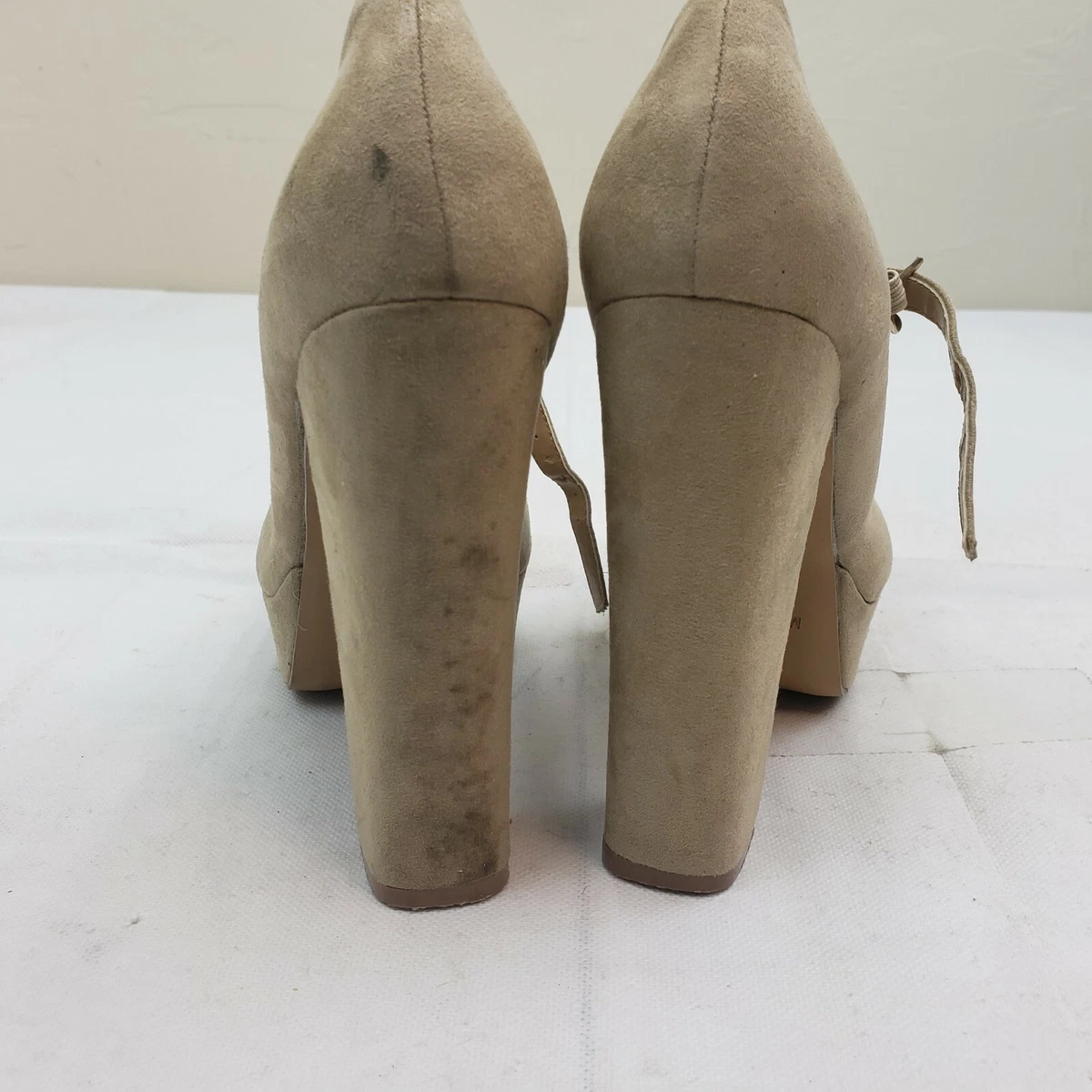 Forever 21 shop faux suede heels