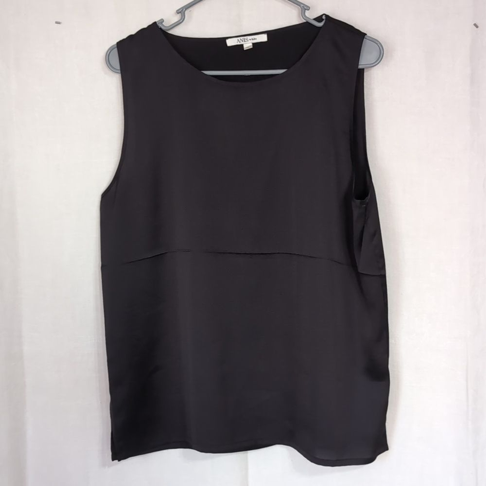 ANIS White Black Satin Sleeveless Blouse Size Extra Large