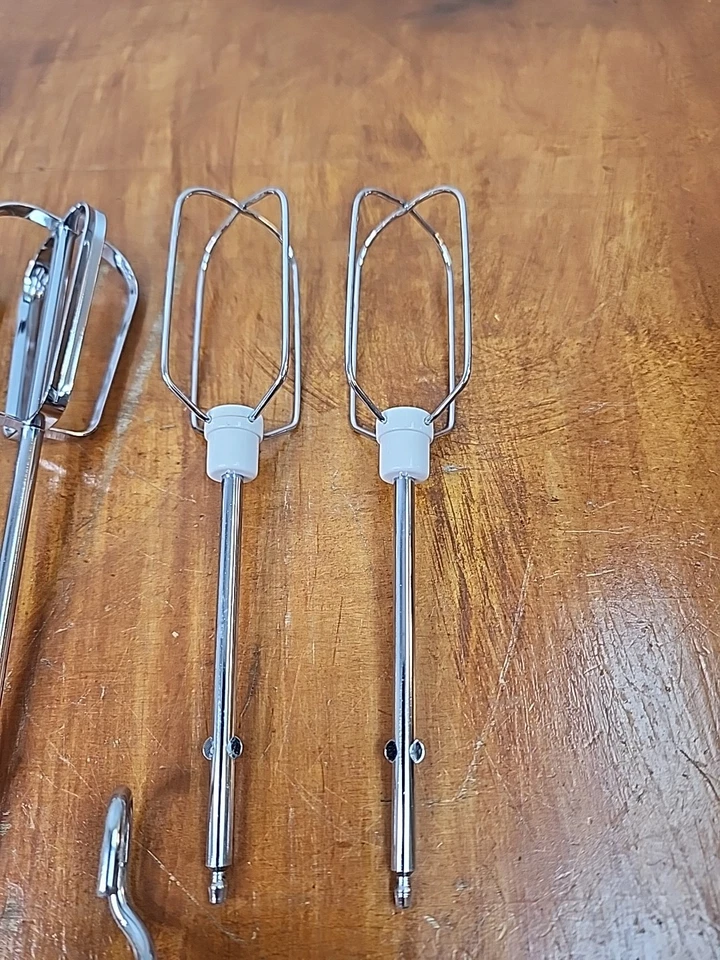 Philips Mezclador de Mano 5 Velocidades HR 1457 Blanco 160W con Batidores y Base Probado Funciona Foto 4 de 4