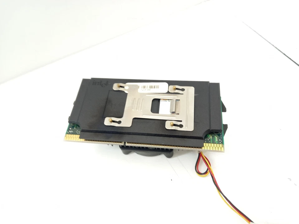 Intel Pentium III 600E Socket Slot 1 600MHz Retro CPU SL43E  - Image 2 of 3