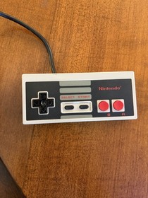 Nintendo NES-001 Console w/ Controller, AV Cables, The Goonies II, Duck Hunt