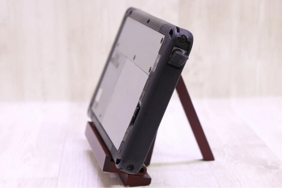 Panasonic TOUGHPAD FZ-M1 Core m5-6Y57 testato usato - Immagine 3 di 4