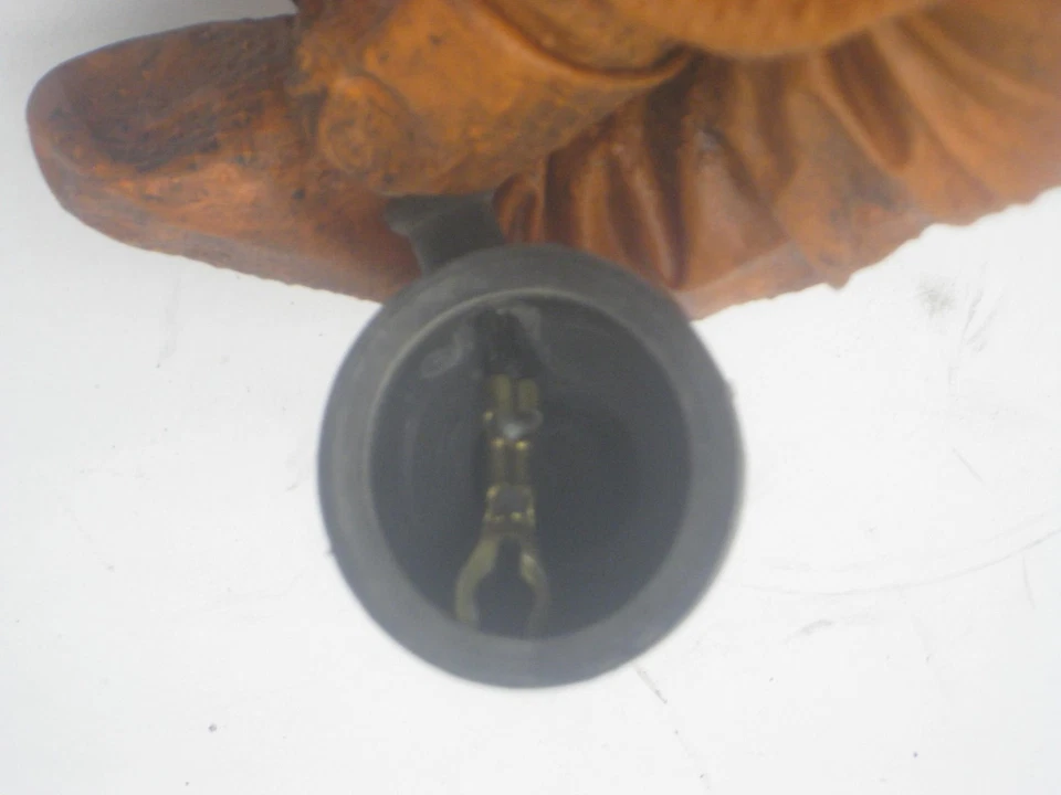 1979 YAMAHA XS1100S XS 1100 S ENGINE OIL PRESSURE RELIEF SWITCH WITH LEAD WIRE - Image 3 of 4