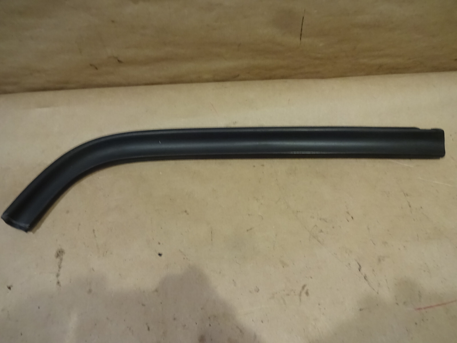Ferrari 348,355 RH Rear Side Moulding For Rear Window P/N  62159700