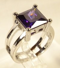 Beautiful Princess Cut Deep Amethyst Sterling Silver Shiny Dinner Ring Sz 6.5