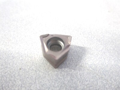 ༘*Miho ༘* *̣̣̥◌ Sumitomo (XNMU060616PNER-H-ACK200) Triangle Carbide Milling Insert