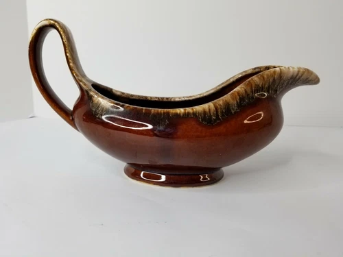 Vintage Hull Pottery “Brown Drip” Glaze Gravy Boat — Oven-Proof USA Stoneware