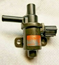Toyota Sienna 2001-03 Original Genuine Air Vacum Switch Valve Denso 90910-12209 Toyota Sienna 2001-03 Original Genuine Air Vacum Switch Valve Denso 90910-12209