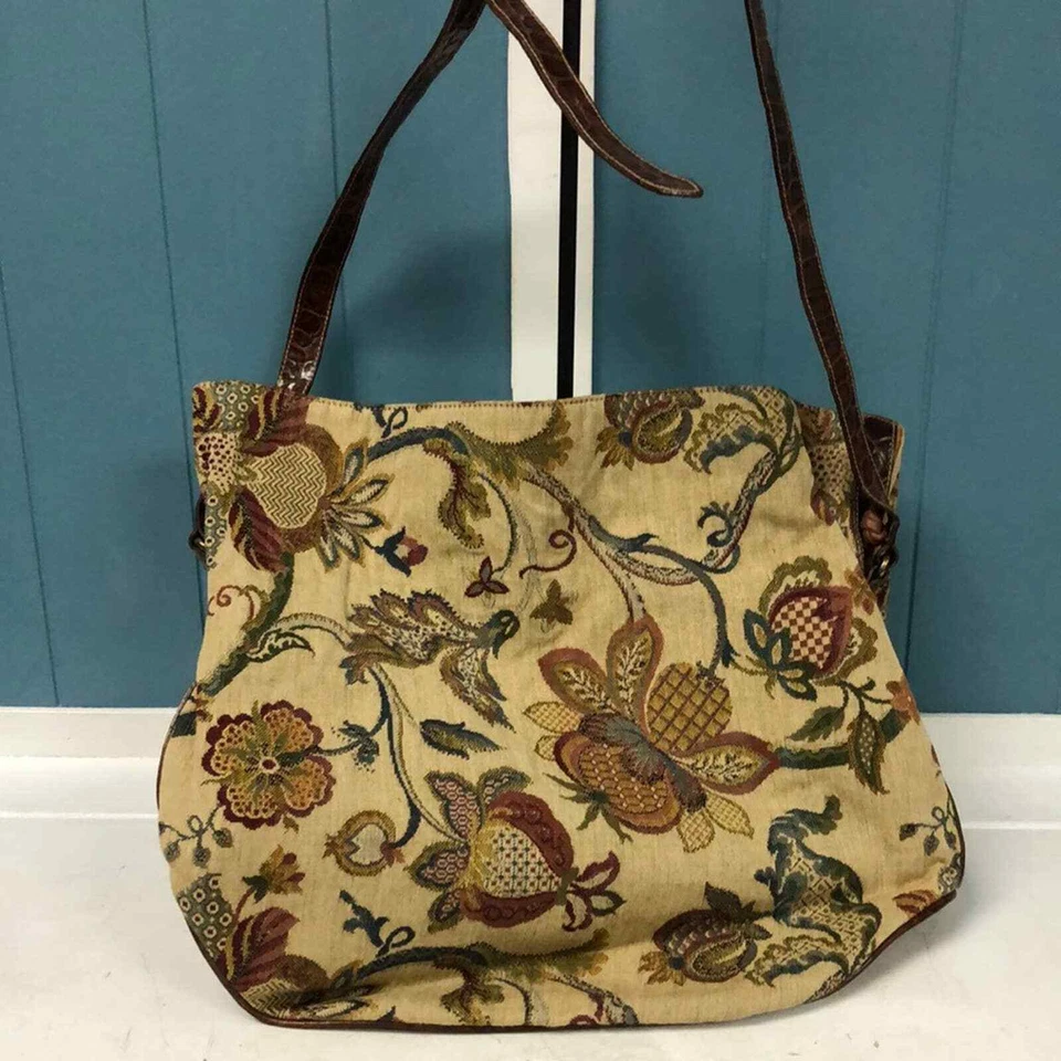 Bolso Bandolera De Colección Furla Floral Tapiz y Cuero Marrón Tostado Italia Foto 2 de 4