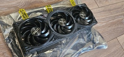 Palit GeForce RTX 5070 Ti GamingPro - 16GB GDDR7, HDMI, 3x DP Neuwertig