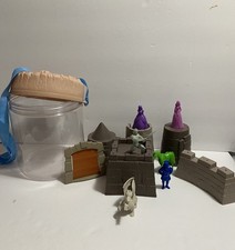 Castle Sand Bucket Set Sand Beach Toy 13 Pcs New No Tag