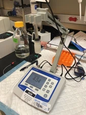 Fisherbrand Accumet AB150 pH/mV Meter Benchtop, in good working conditions.