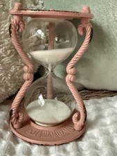 Anthropologie-style sand hourglass -pink pain...