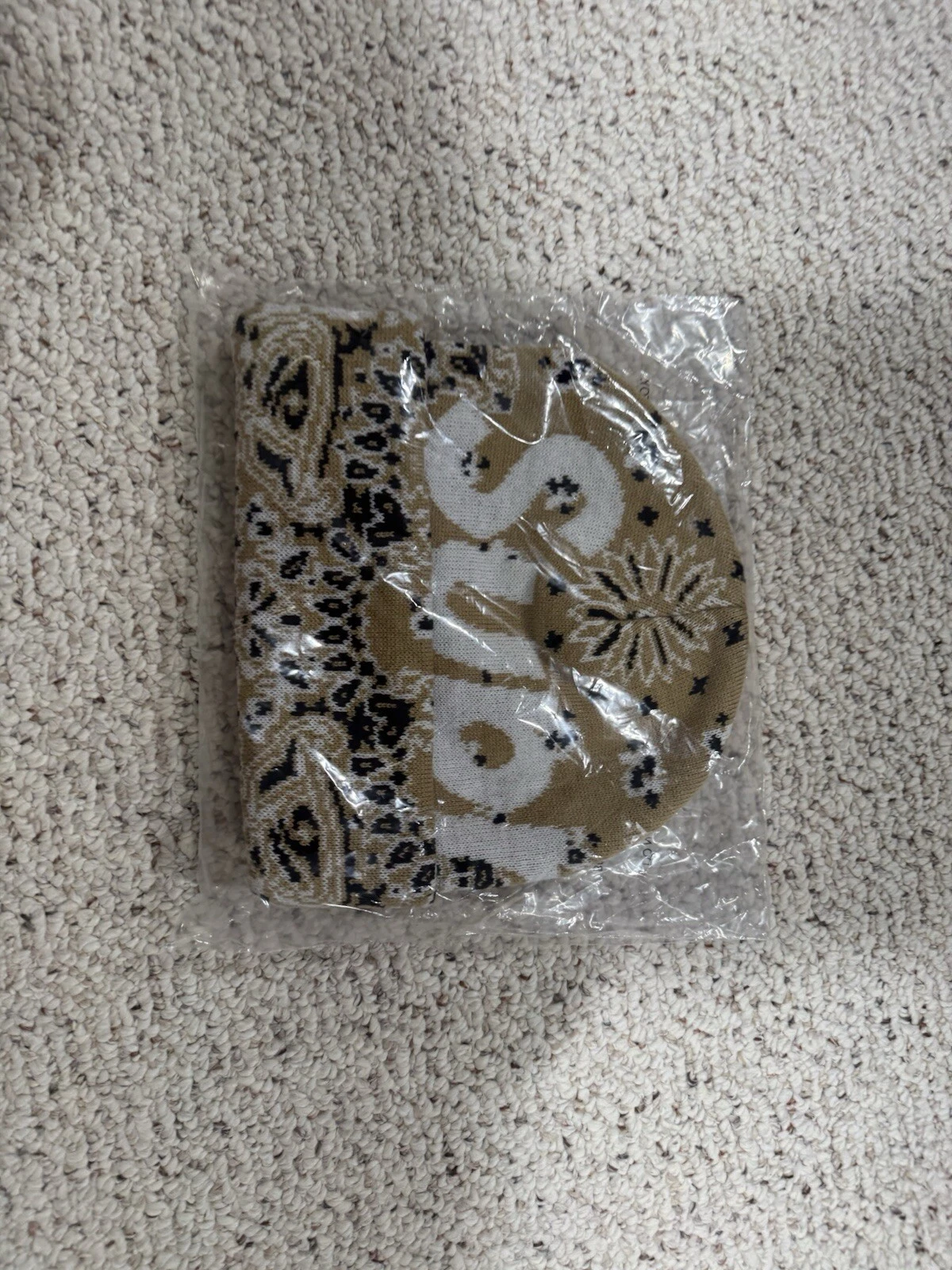 Supreme Bandana Big Logo Beanie Tan FW24 Deadstock