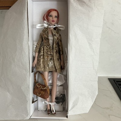Tonner Emma Jean McGowen Déjà Vu Fashion Doll   Red Wavy Hair   Articulated