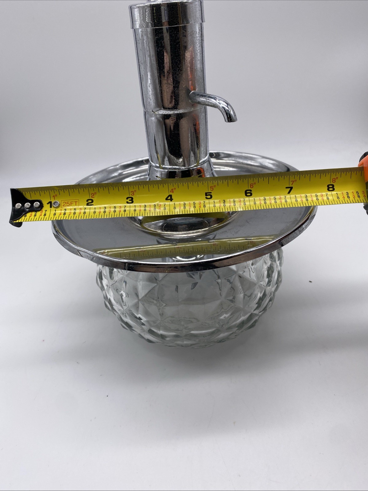 Park Sherman Pump Liquor Dispenser For Display Or Parts. Does Not Work