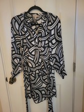 Banana Republic Fancy Feminine Summer Geometric Patterned Dress With Sash Sz 0