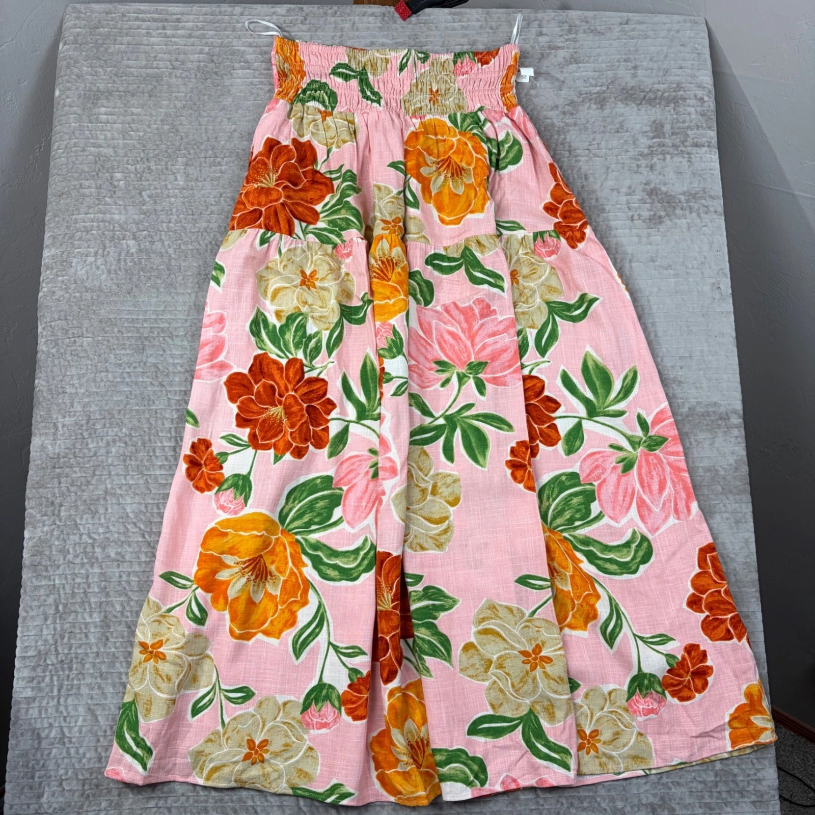 Paper Heart Floral Maxi Skirt XL Pink Linen Blend Smocked Tiered Boho Tropical
Opens in a new window