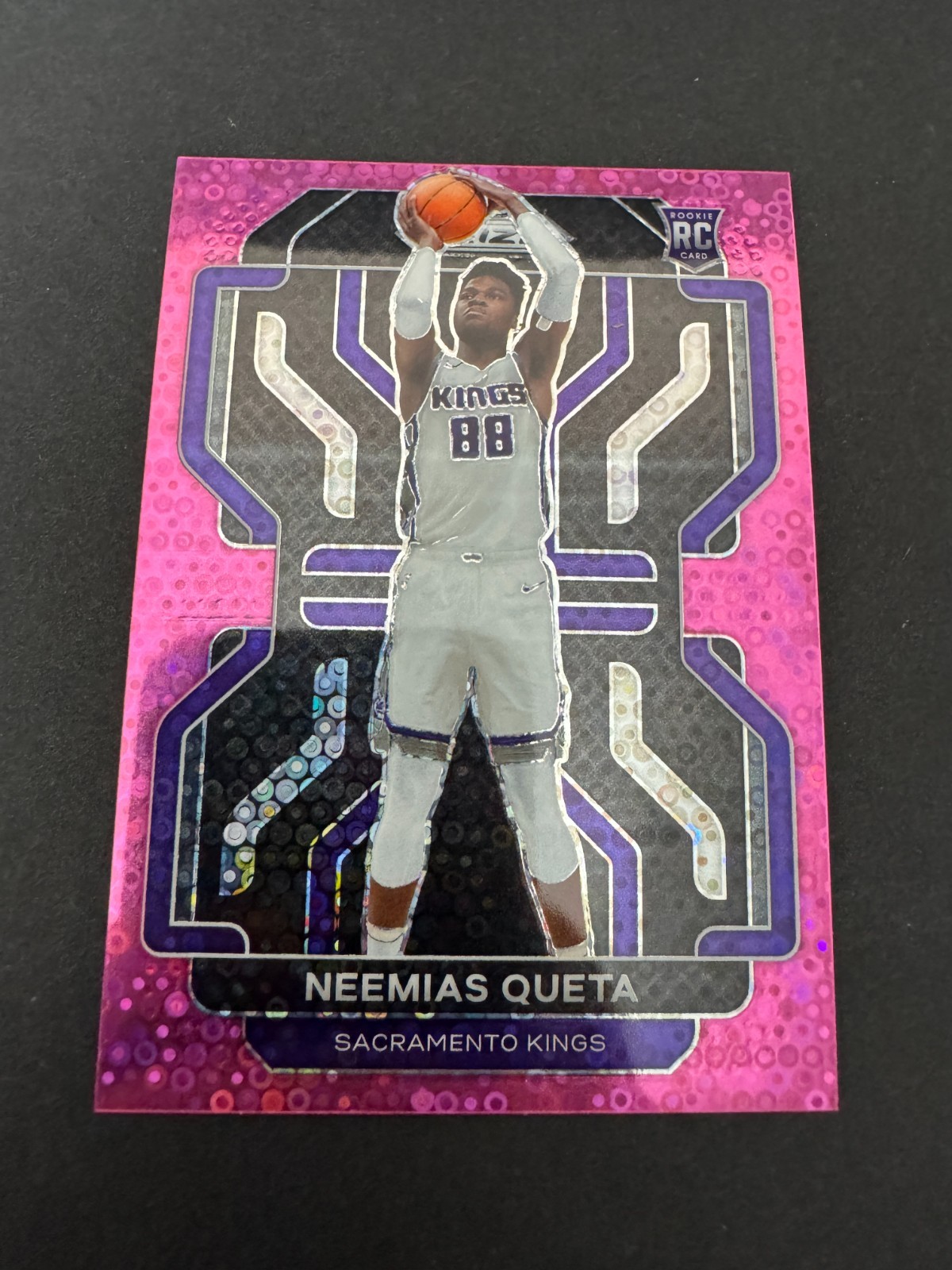 NEEMIAS QUETA 2021-22 PANINI PRIZM ROOKIE PINK FAST BREAK KINGS RC /50 #316