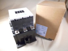 SIEMENS 3RT1056-6AF36 3-pole contactor (NIB)