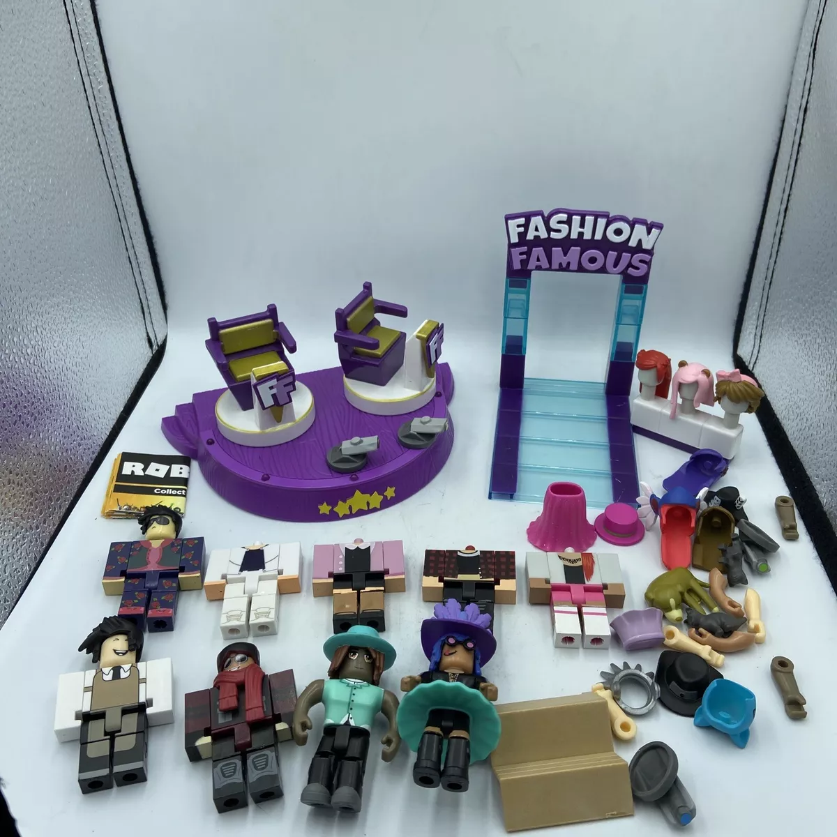 Roblox - QUAL O MELHOR LOOK? (Fashion Famous)