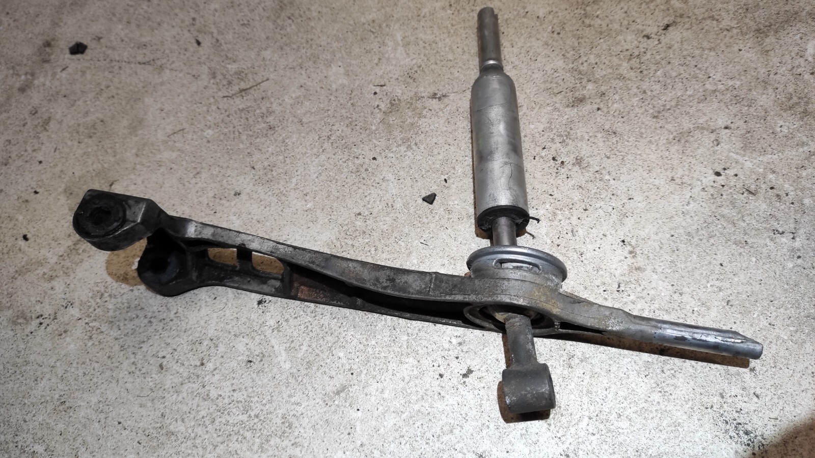 BMW E46 320d M47 MANUAL GEARBOX GEAR LINKAGE SHIFTER SHIFT ARM 