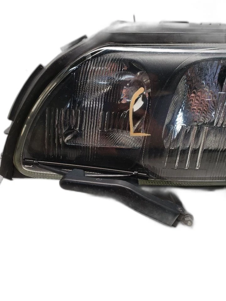 Faro halógeno izquierdo conductor se adapta 01-04 VOLVO 60 SERIES 1348340 Foto 2 de 4