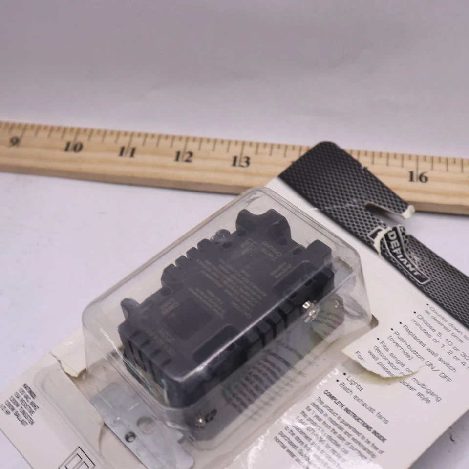 Temporizador de cuenta regresiva en pared Defiant con terminal de tierra 4 horas 15A 1001 524 883 Foto 2 de 4