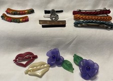 Vtg 70-90s Plastic, Wood, Woven Metal hair clips barrettes Violets Hearts