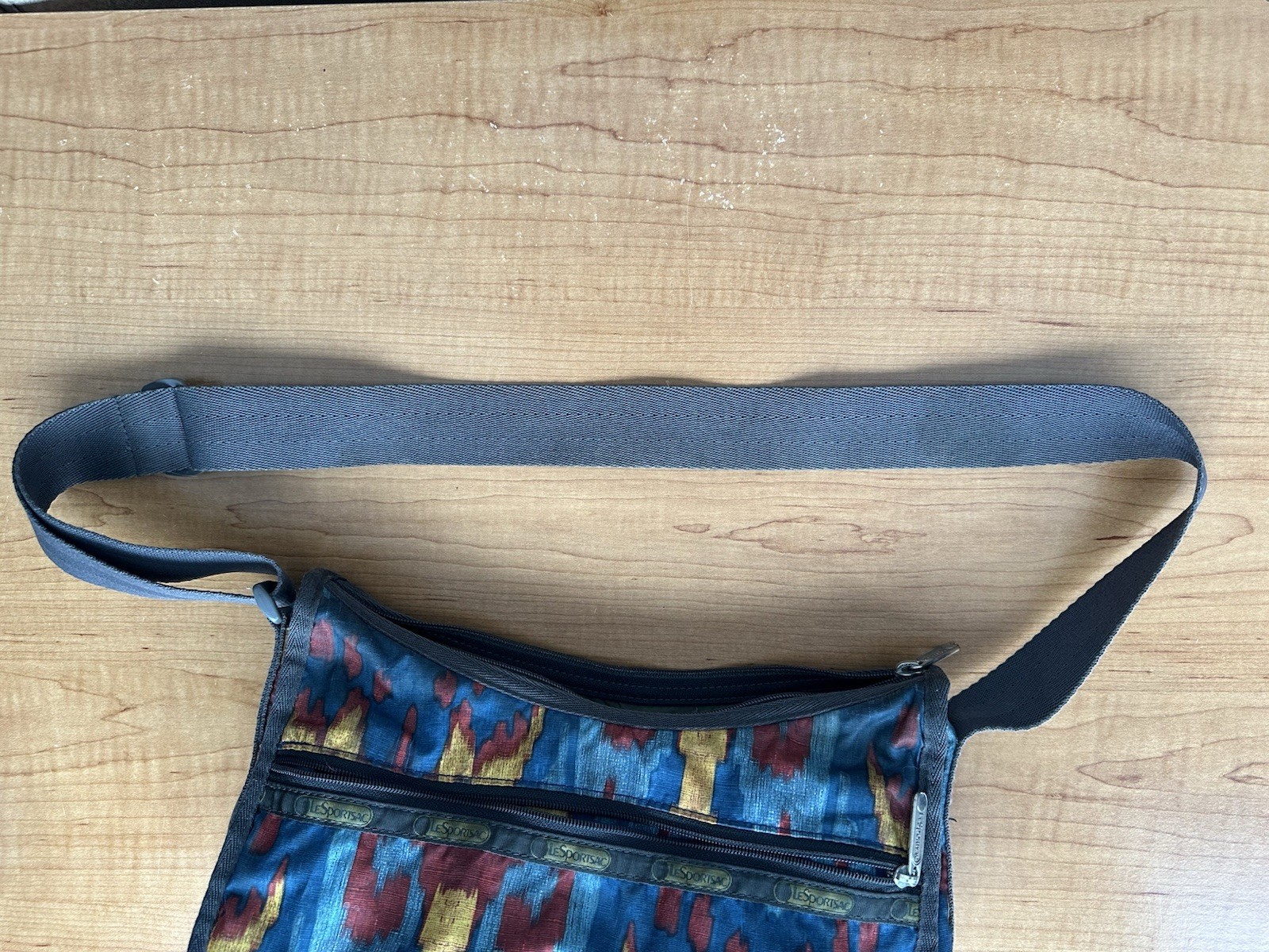 Lesportsac patterned multicolor Classic Hobo GUC - image 9