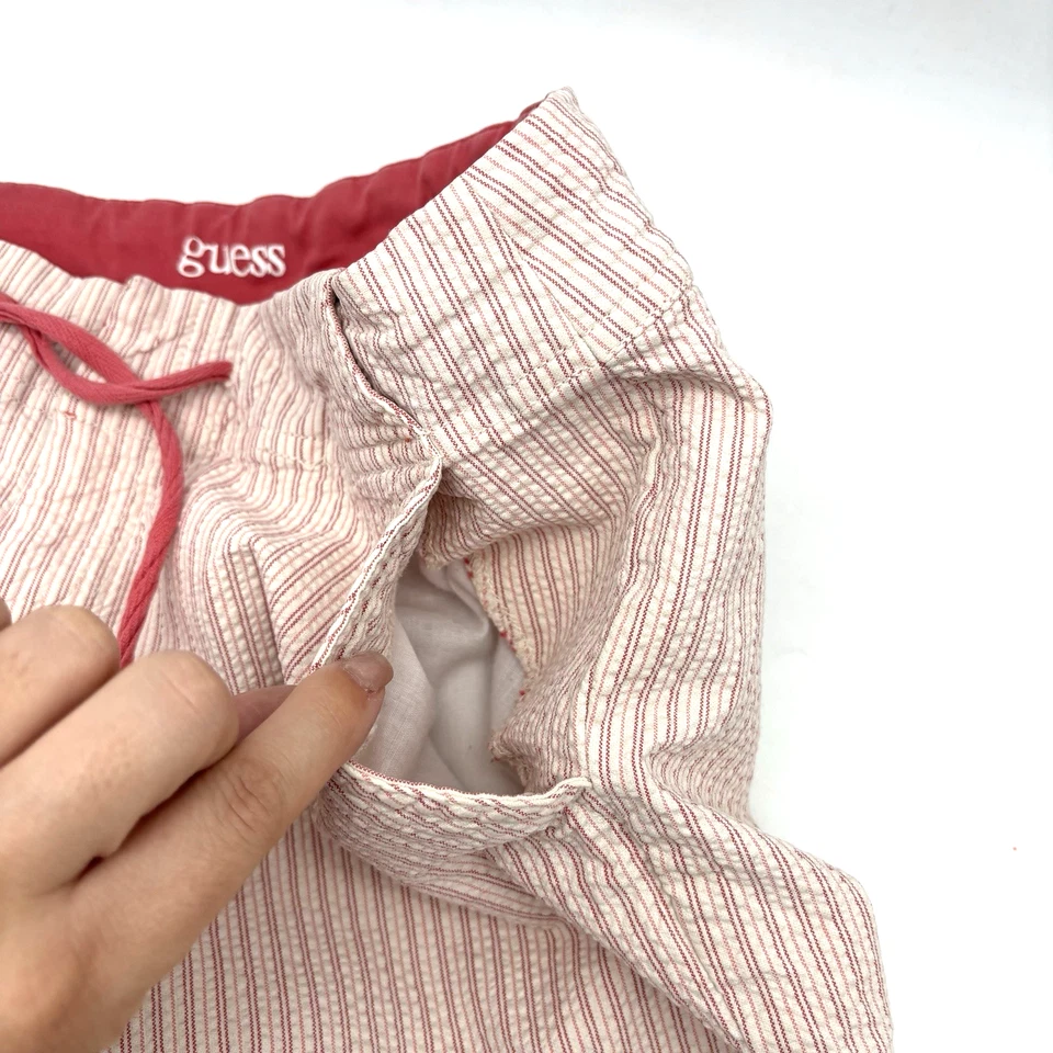 Bermudas GUESS Blanco Rosa Mezcla de Algodón Rayas Corbata Cintura Texturizada 28" Foto 4 de 4