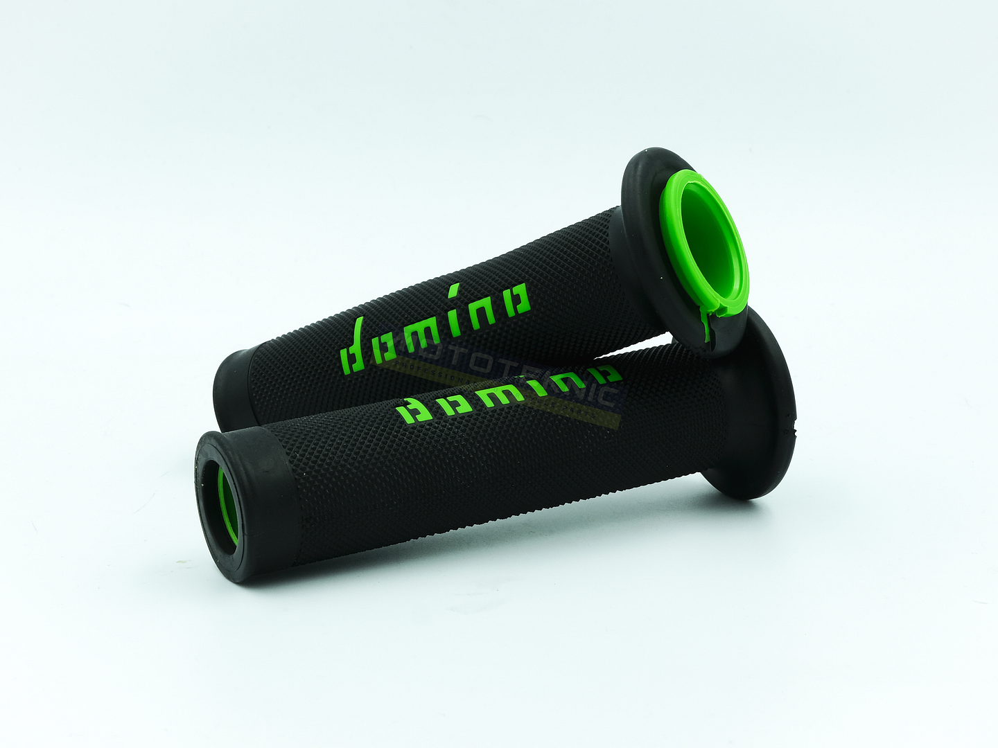 Domino Now free shipping Full Colorado Springs Mall Diamond Green & Black A010 Tr Race to fit Grips Road