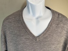 Brooks Brothers Men's solid gray Merino Wool Blend V-Neck Sweater Large L