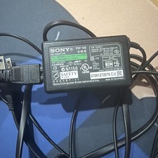 Original OEM Sony PSP AC ADAPTER Power Cord Wall Charger PSP-100