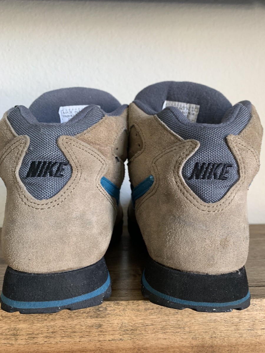 Vintage 1994 Nike Air Caldera Plus ACG Hiking Boots 8.5 Womens