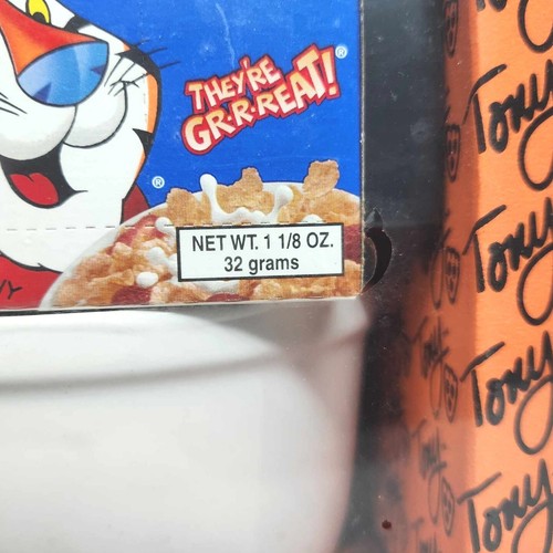 VINTAGE Sealed 2001 Kelloggs Tony The Tiger 2 Bowl Cereal Set Frosted Flakes - Picture 6 of 6