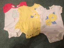 Girls GAP Romper suit / T-shirt 6-12 Months