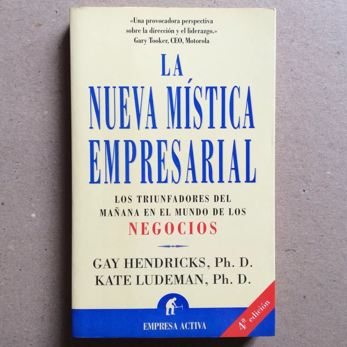 12 autores Internacionais Gays