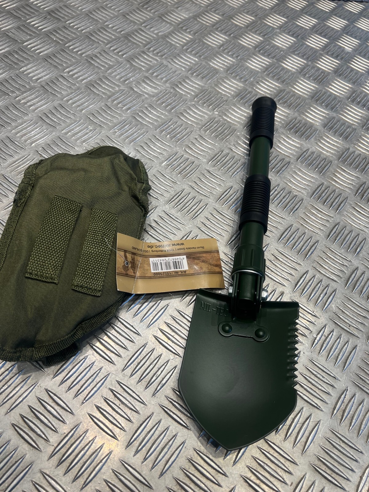 Pelle pioche pliable multifonction Mil-Tec avec bord dentelé rigide