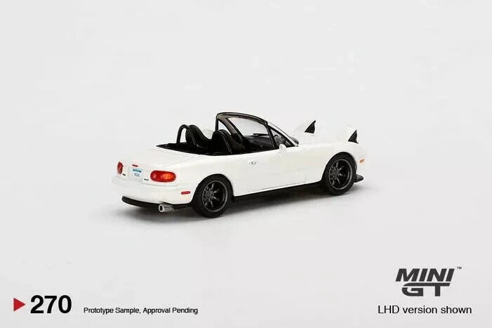 Mini GT 1/64 Mazda Miata MX-5 (NA) Tuned Version Classic White