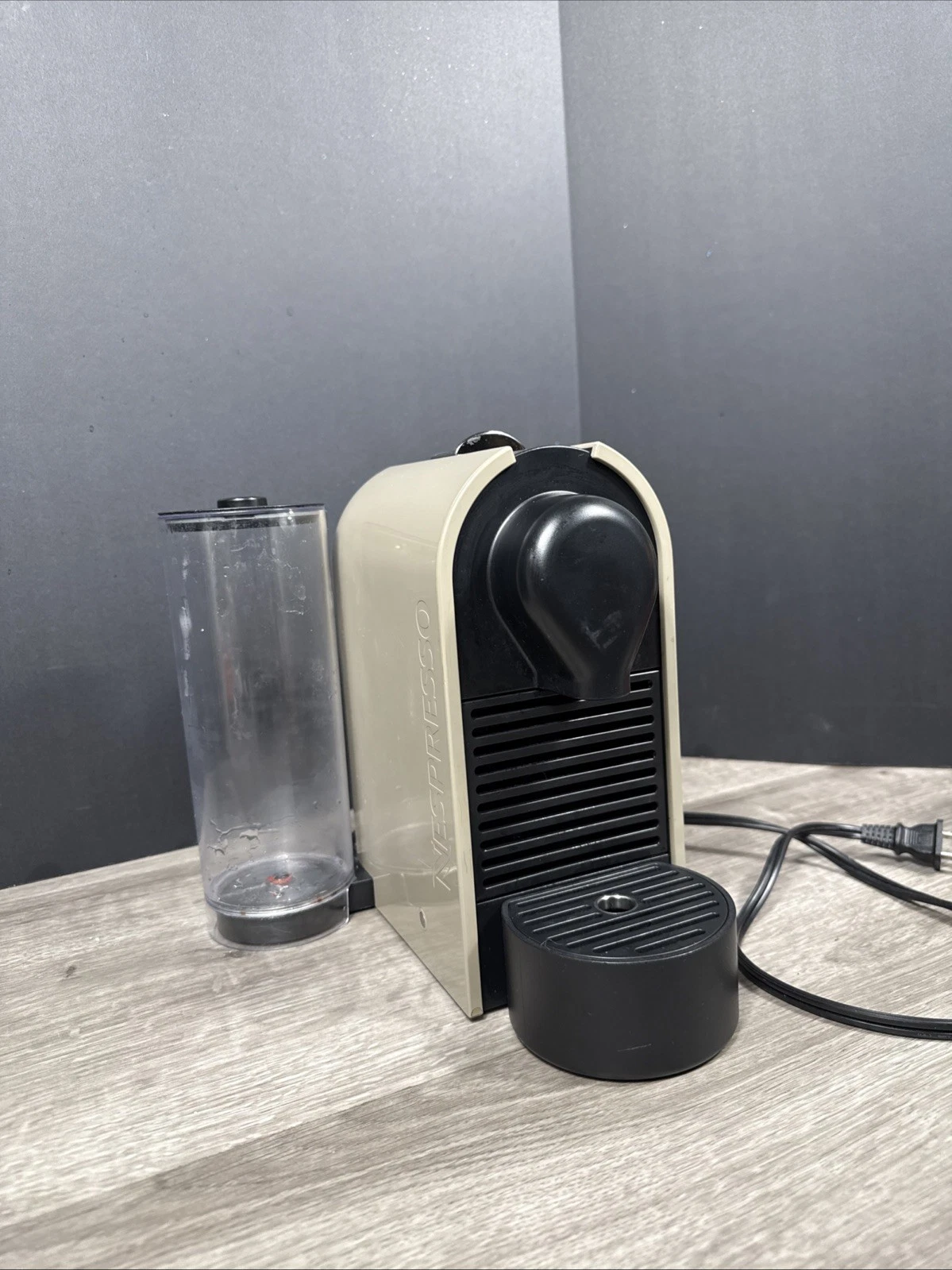nespresso c50 coffee machine RARE. Works