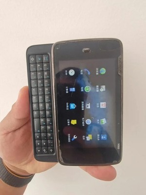 Nokia N900 5MP 32GB Black  3.5 Inch WiFi Keyboard Unlocked classic Mobile Phone